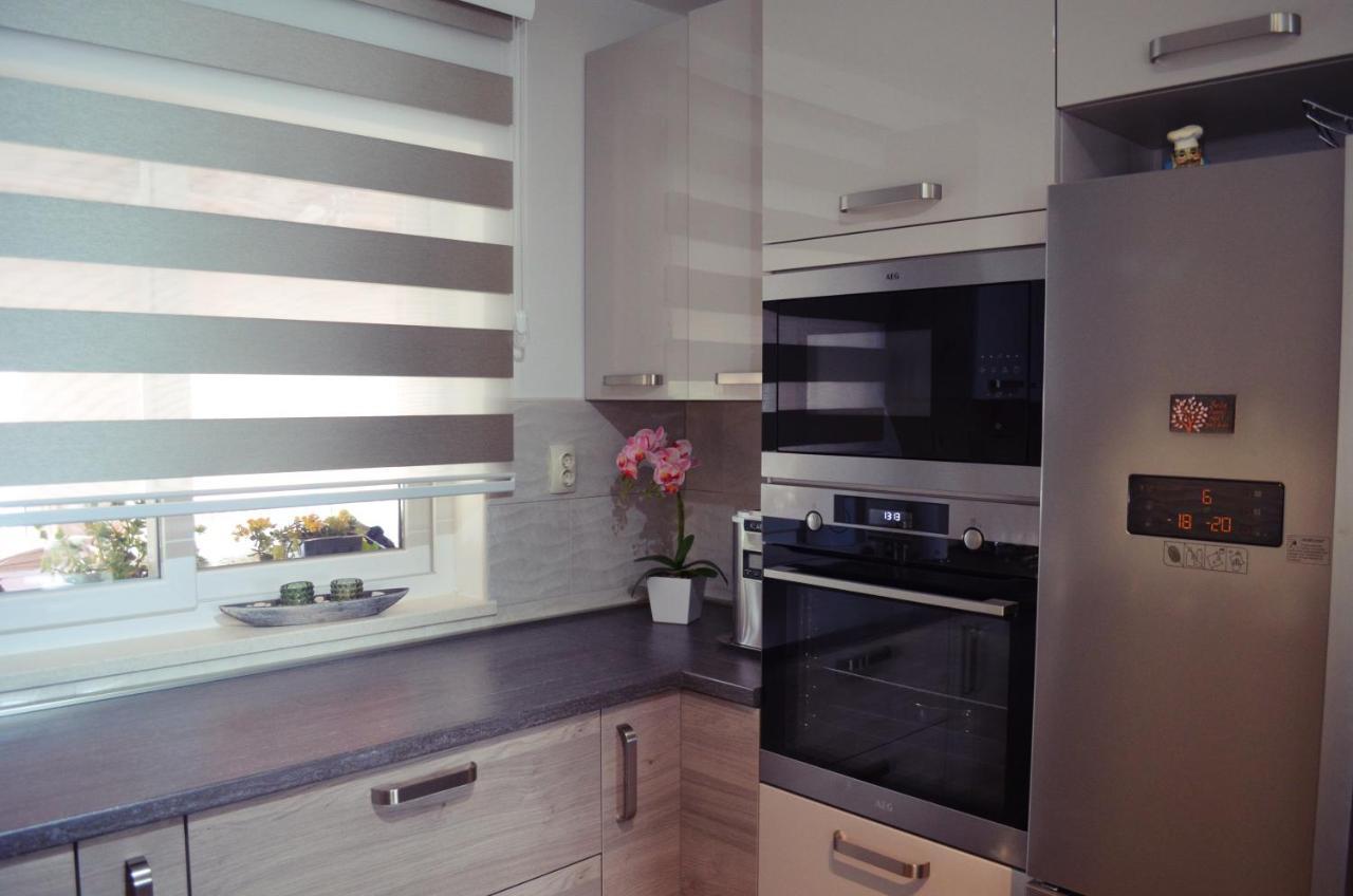 Apartments Rina - Kneze Račišće Extérieur photo