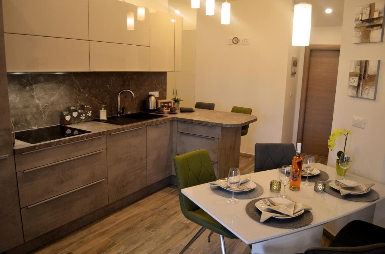 Apartments Rina - Kneze Račišće Extérieur photo