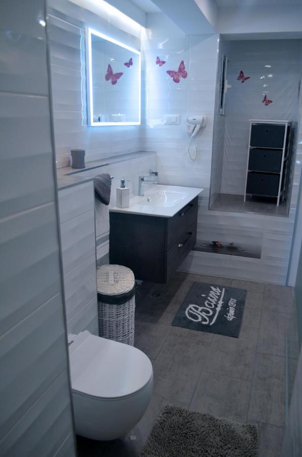 Apartments Rina - Kneze Račišće Extérieur photo