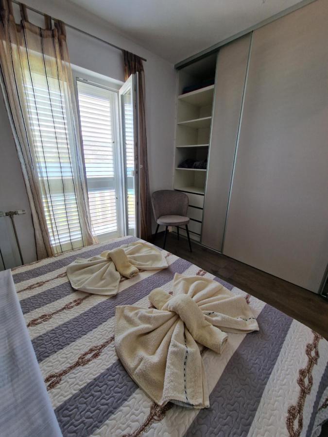 Apartments Rina - Kneze Račišće Extérieur photo