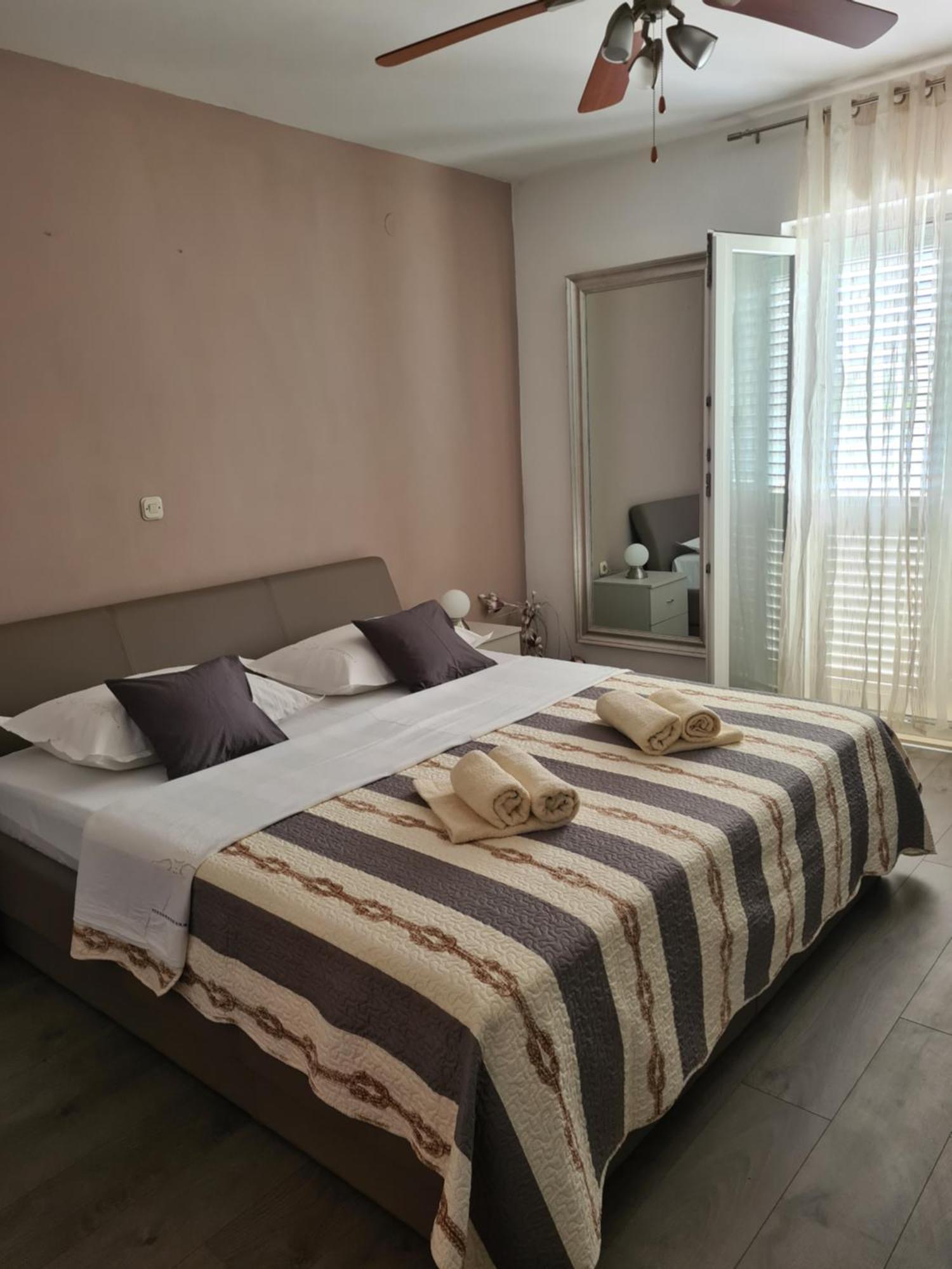 Apartments Rina - Kneze Račišće Chambre photo